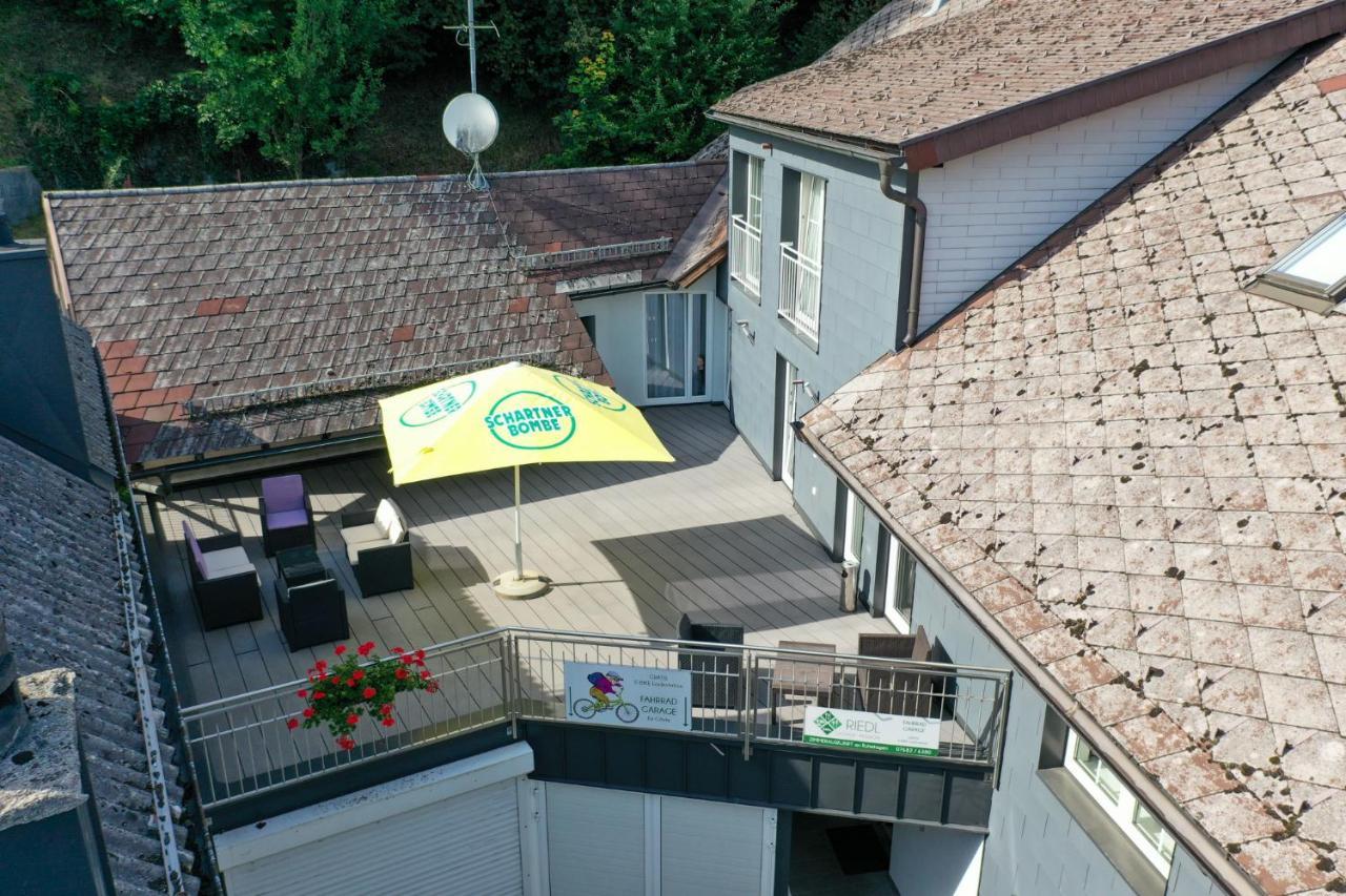 Gasthof-Pension Riedl Vocklamarkt Exterior photo